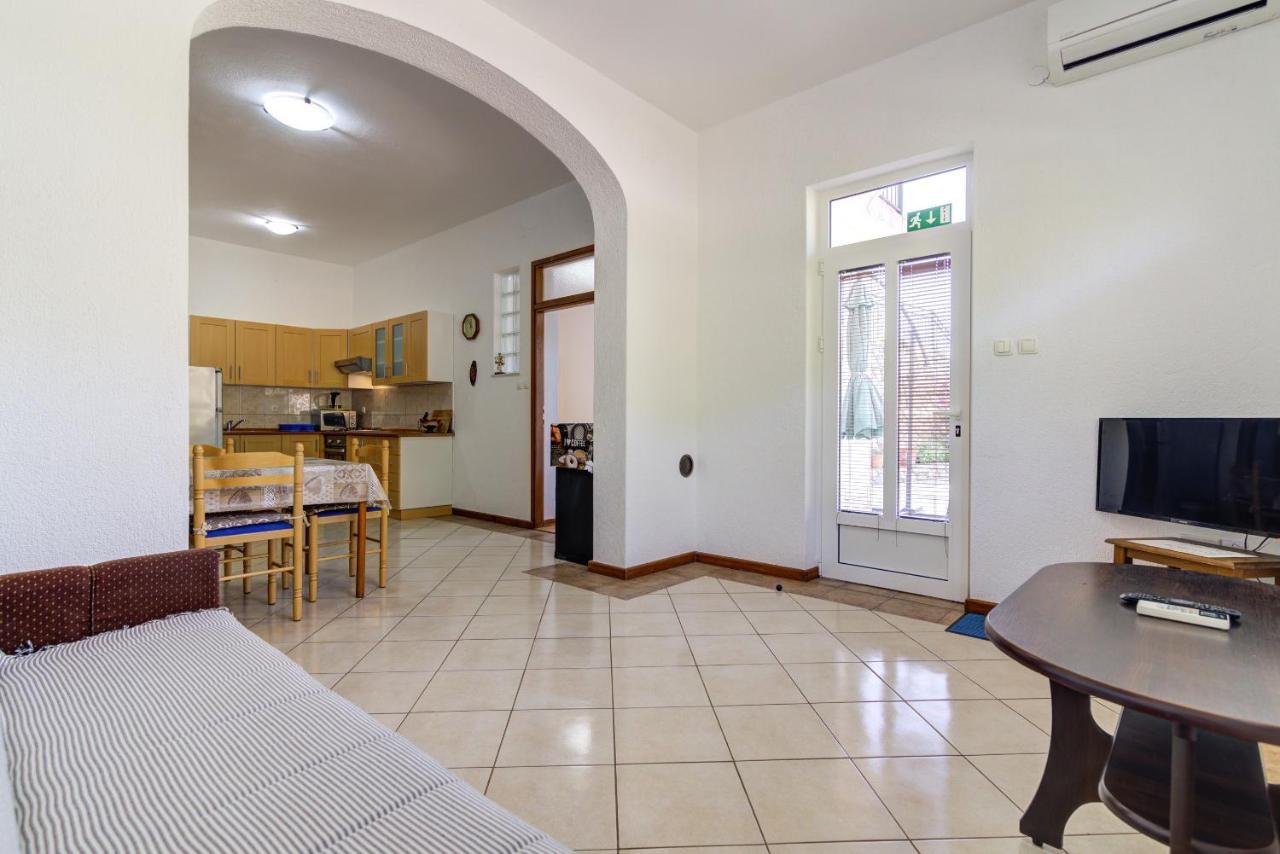 Dora Apartment Senj  Luaran gambar